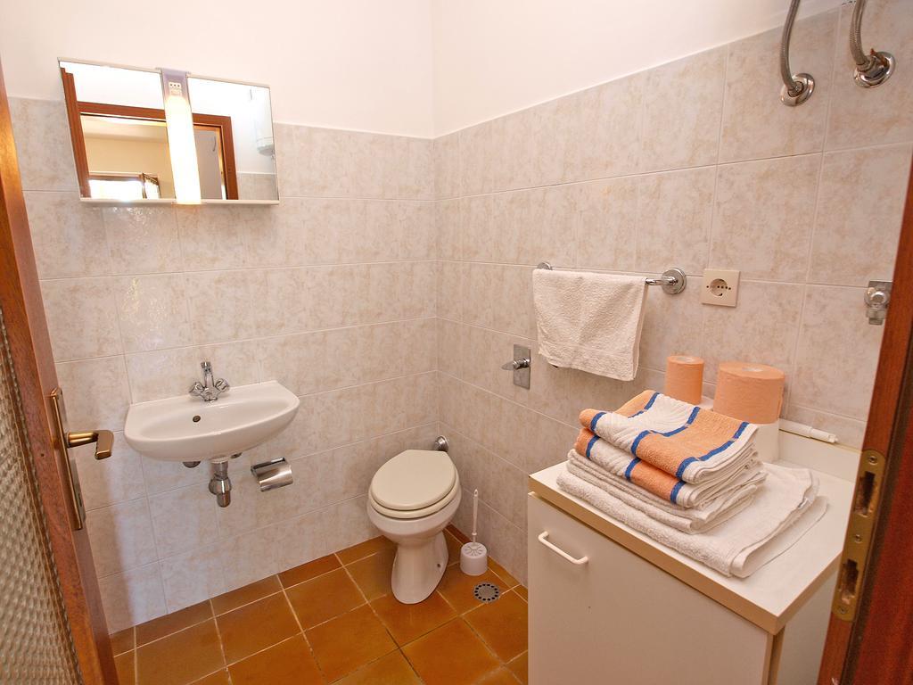 Apartments Ana 920 Fažana Buitenkant foto