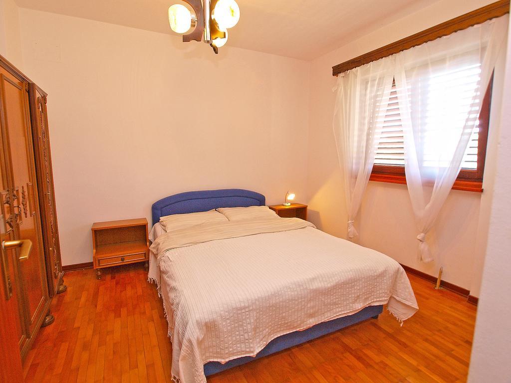 Apartments Ana 920 Fažana Buitenkant foto